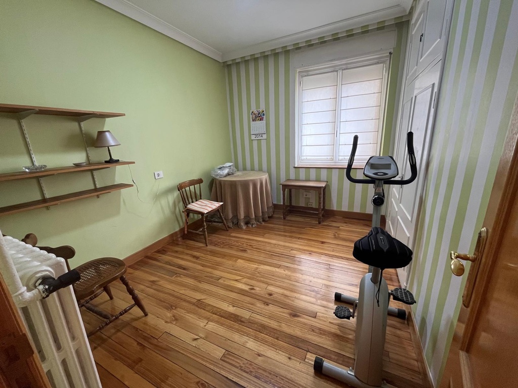 EXCLUSIVA VIVIENDA DE 200 m² CON MÚLTIPLES POSIBILIDADES EN MIRAMAR, HONDARRIBIA